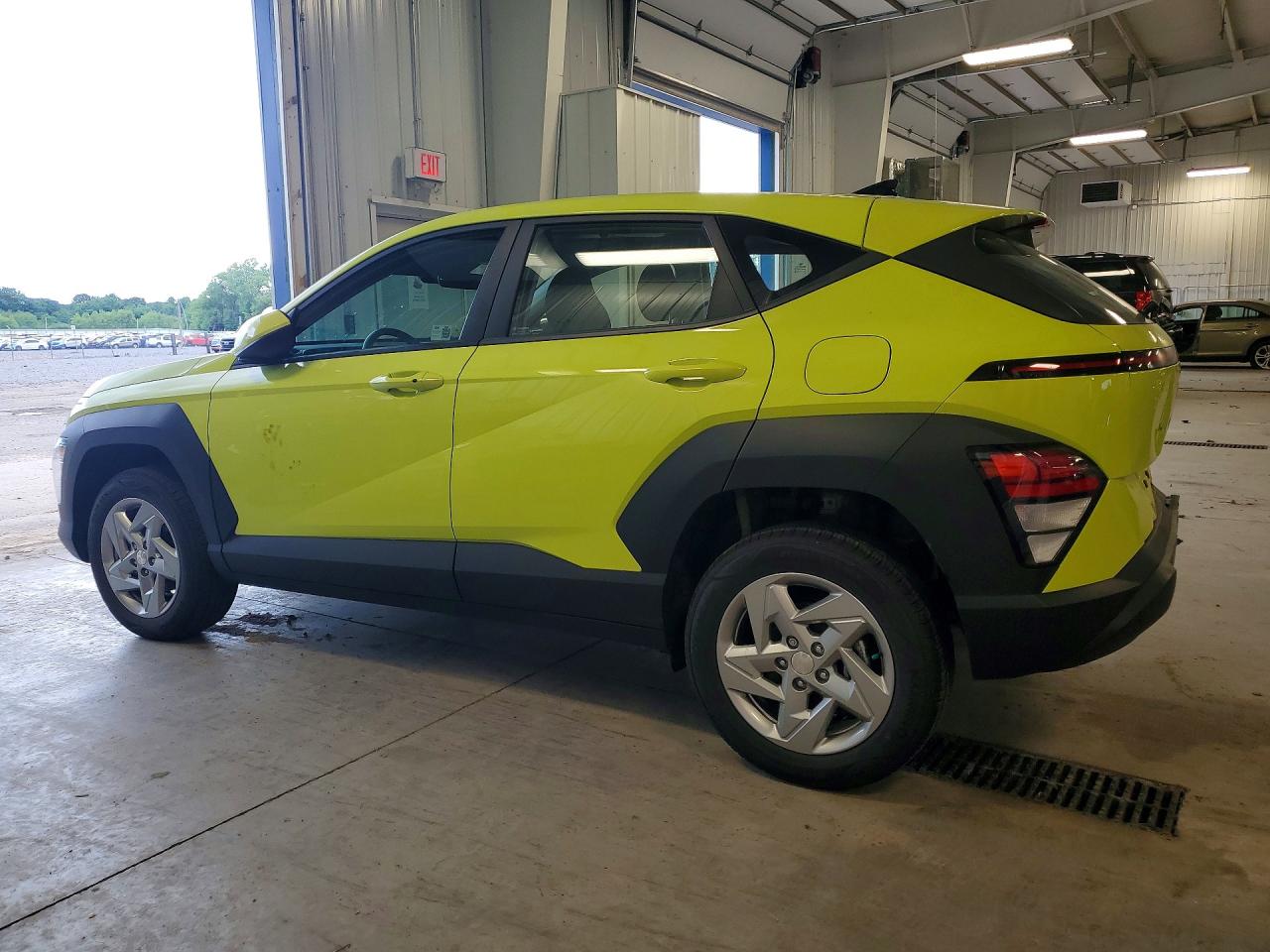 2024 HYUNDAI KONA SE — снимка 2
