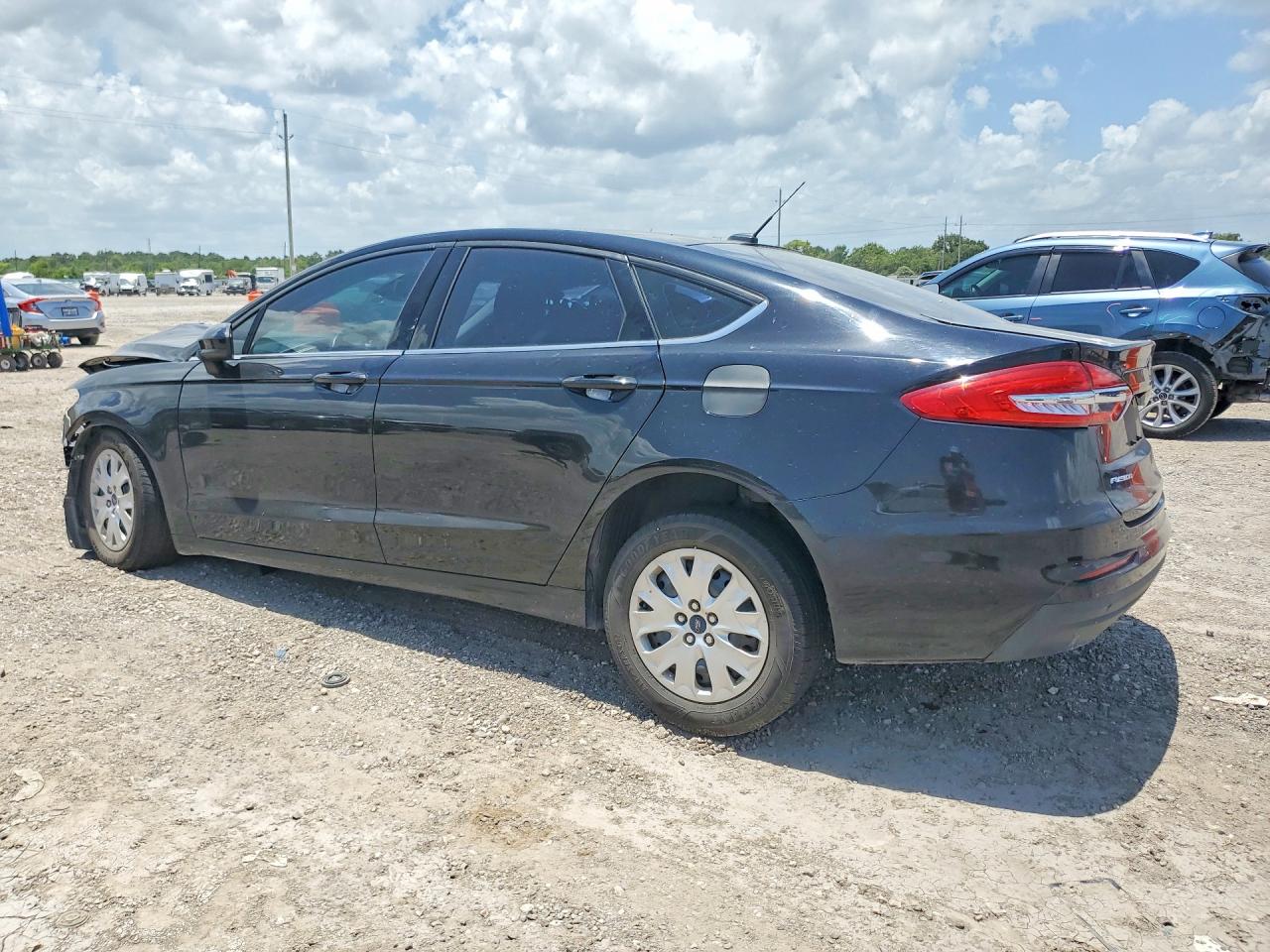 2019 FORD FUSION S — снимка 2