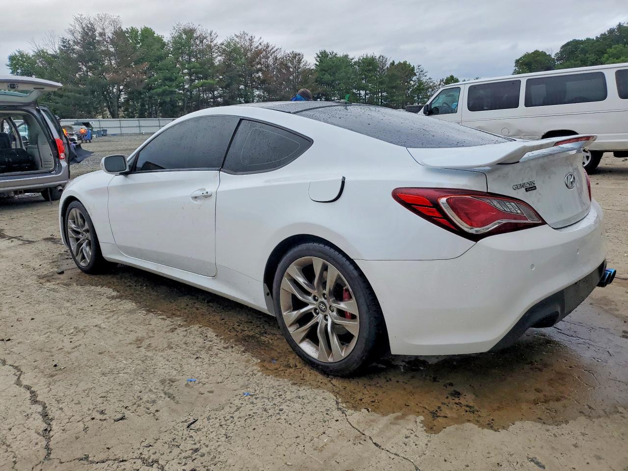 2015 HYUNDAI GENESIS COUPE 3.8 ULTIMATE — снимка 2