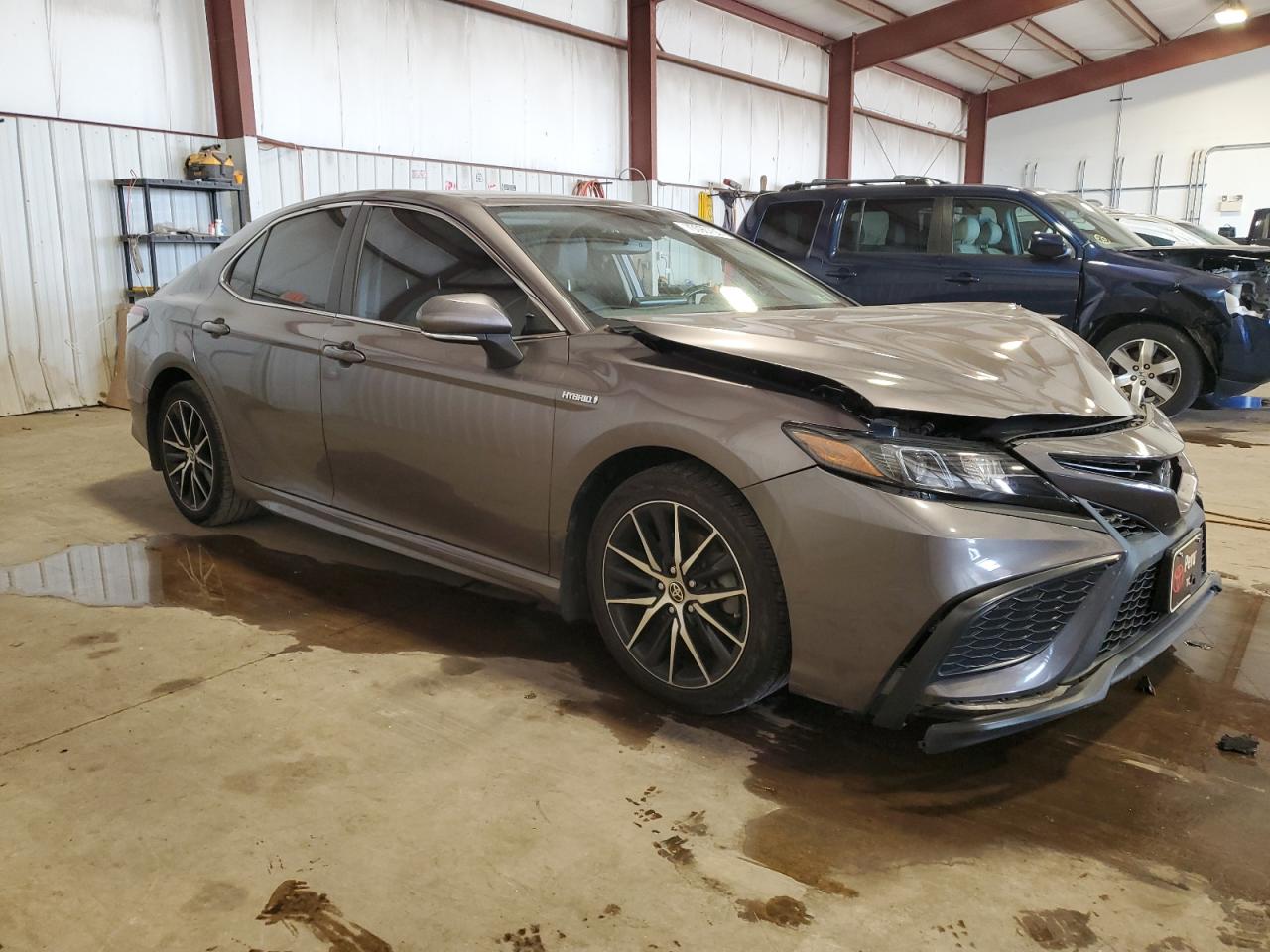 2021 TOYOTA CAMRY HYBRID SE — снимка 4