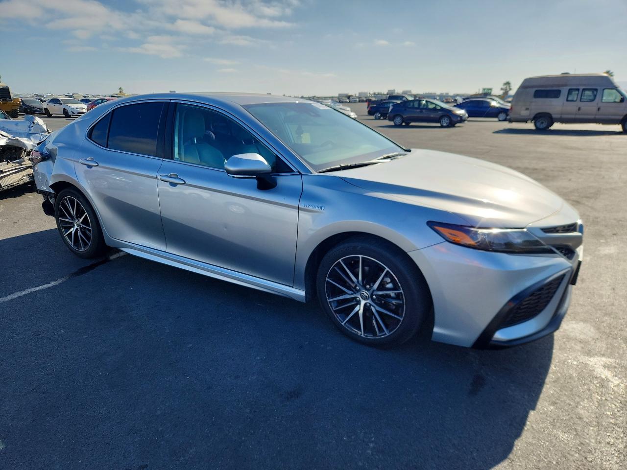 2021 TOYOTA CAMRY SE — снимка 4