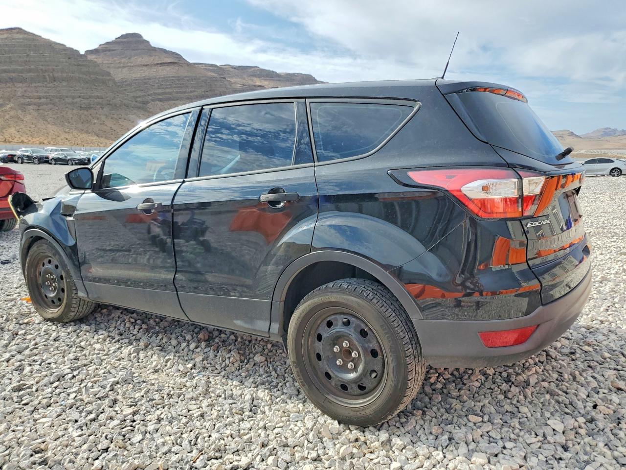 2017 FORD ESCAPE S — снимка 2