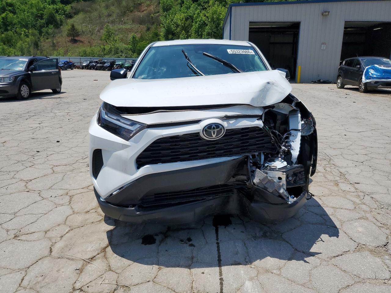 2025 TOYOTA RAV4 LE — снимка 5