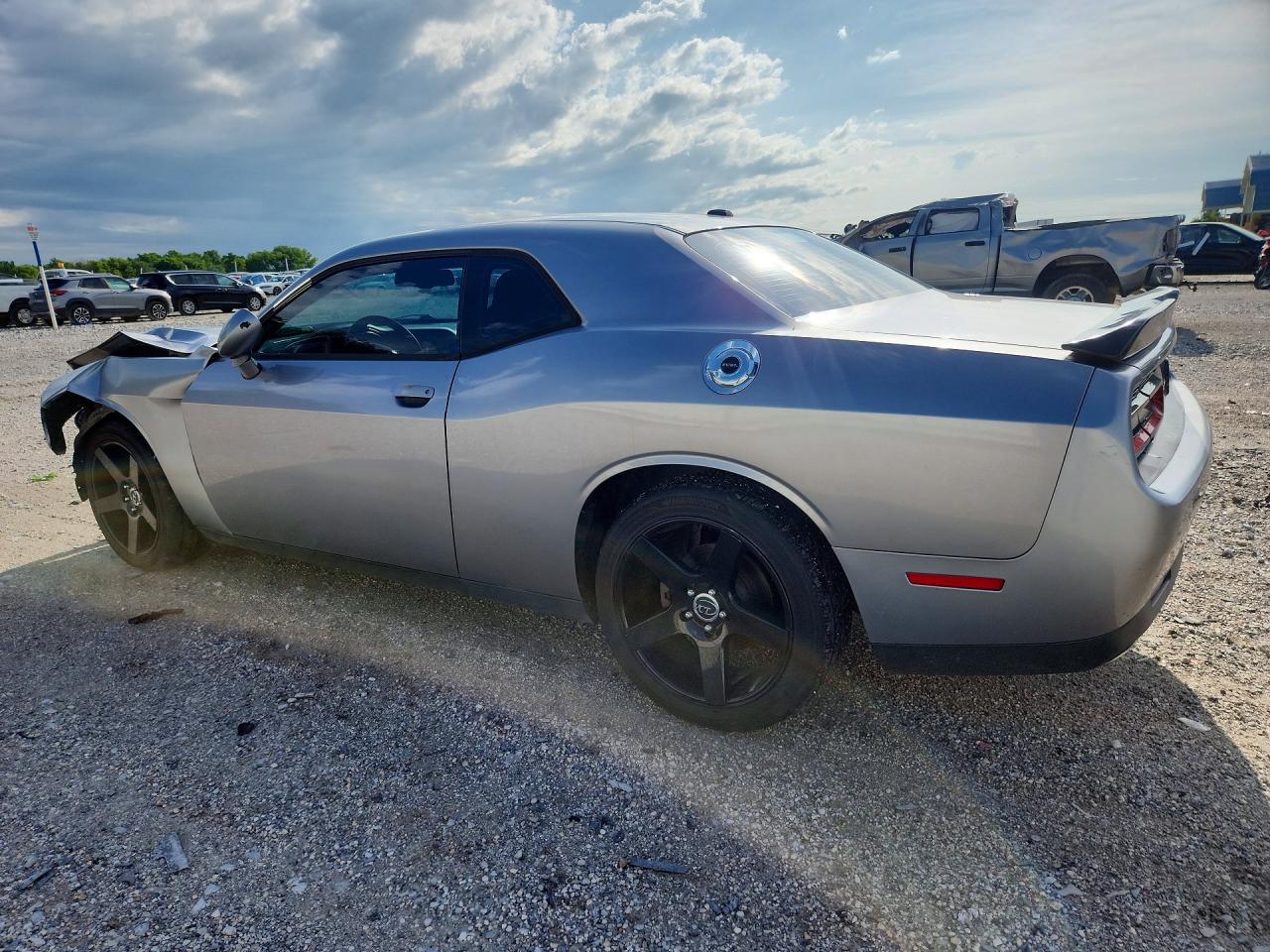 2015 DODGE CHALLENGER SXT — снимка 2