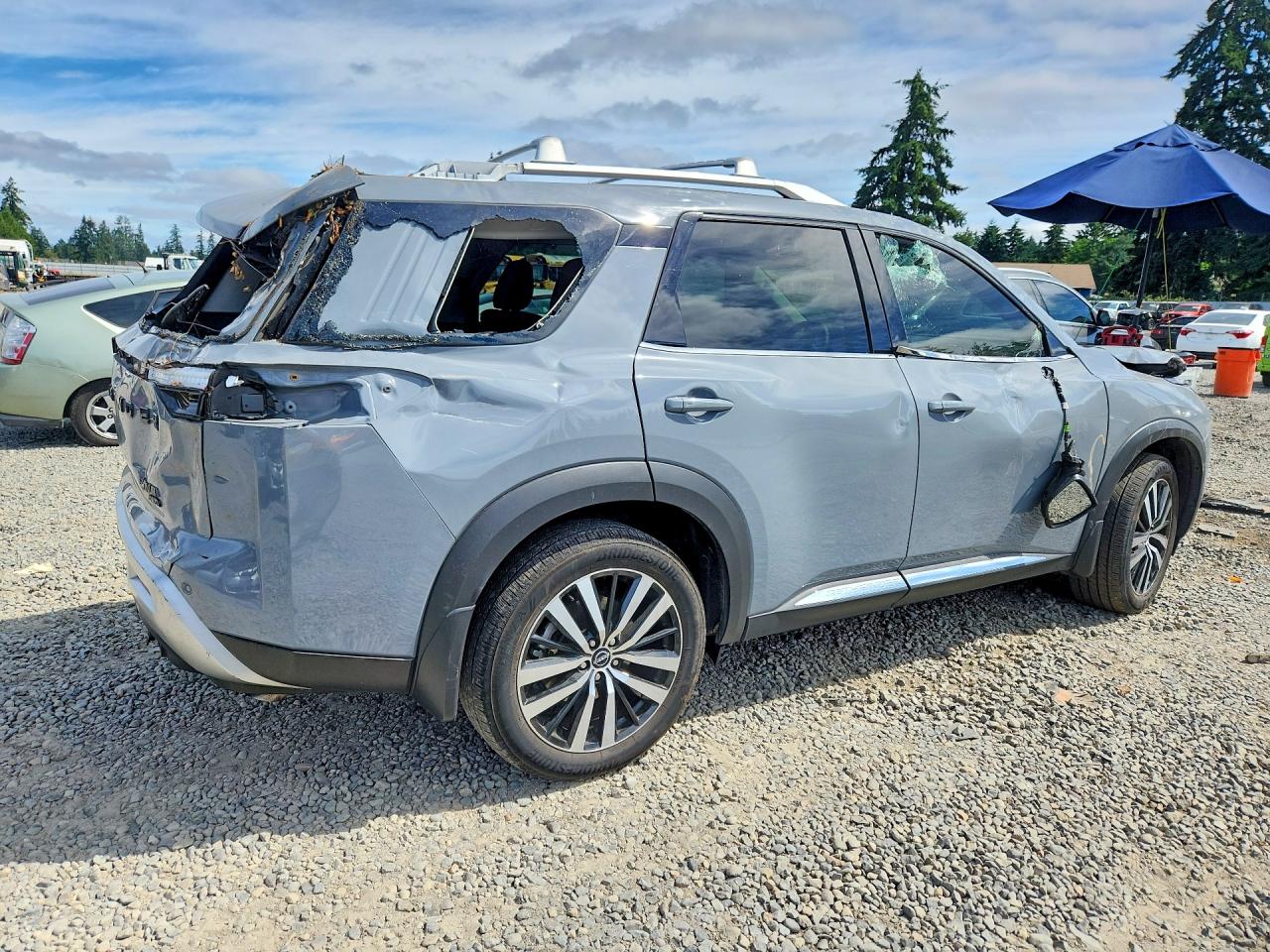 2024 NISSAN PATHFINDER PLATINUM — снимка 3