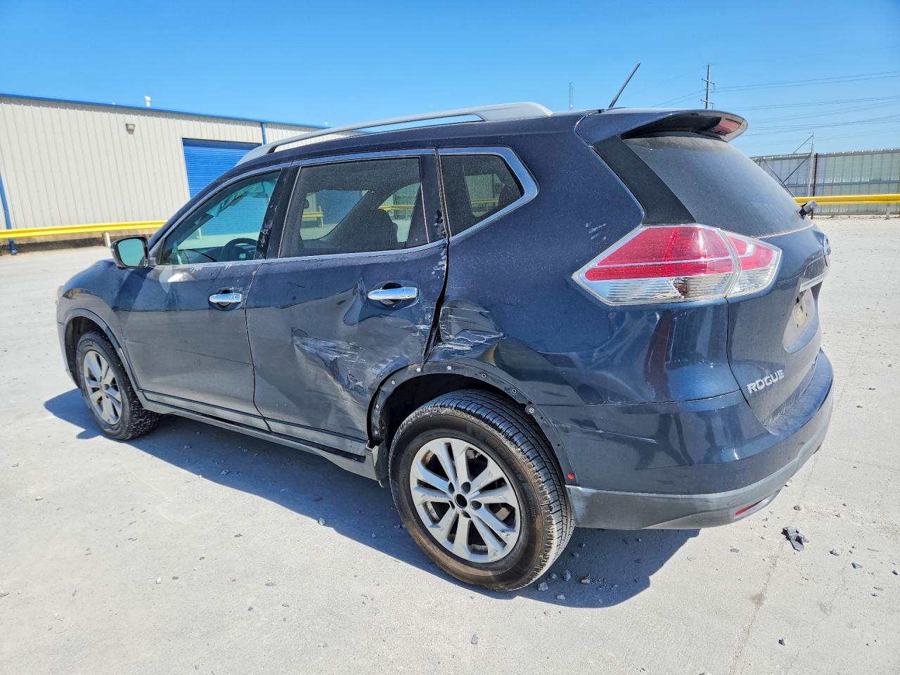 2015 NISSAN ROGUE SV — снимка 2