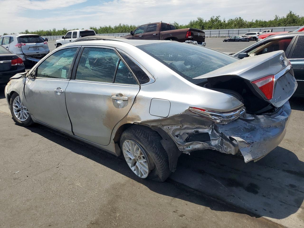 2016 TOYOTA CAMRY LE — снимка 2