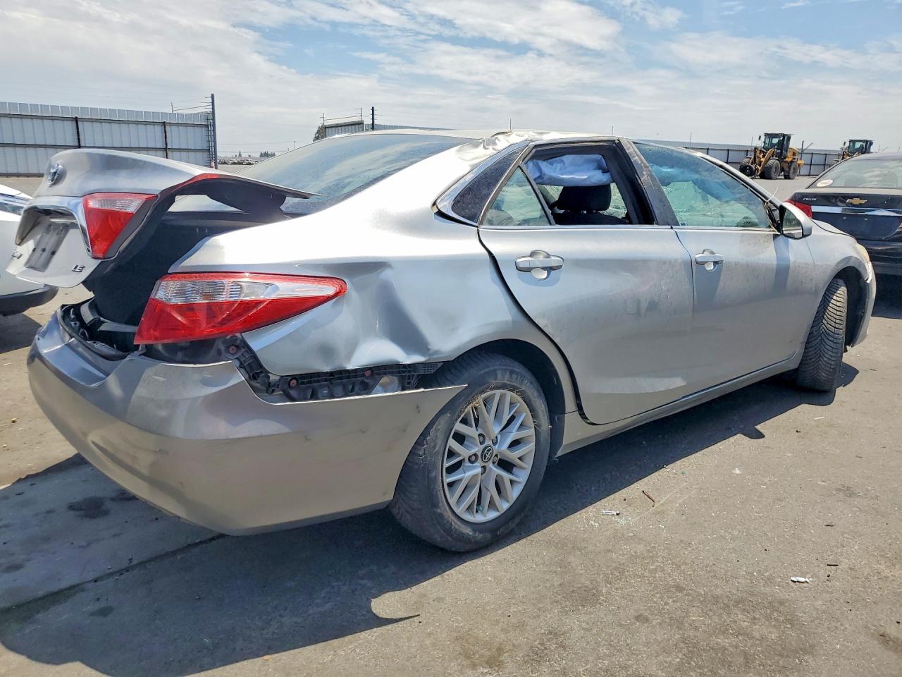 2016 TOYOTA CAMRY LE — снимка 3