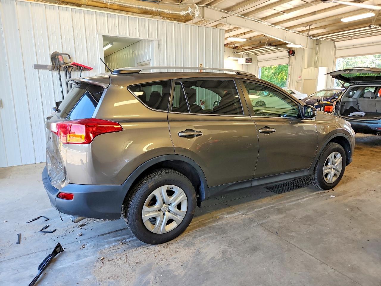 2015 TOYOTA RAV4 LE — снимка 3