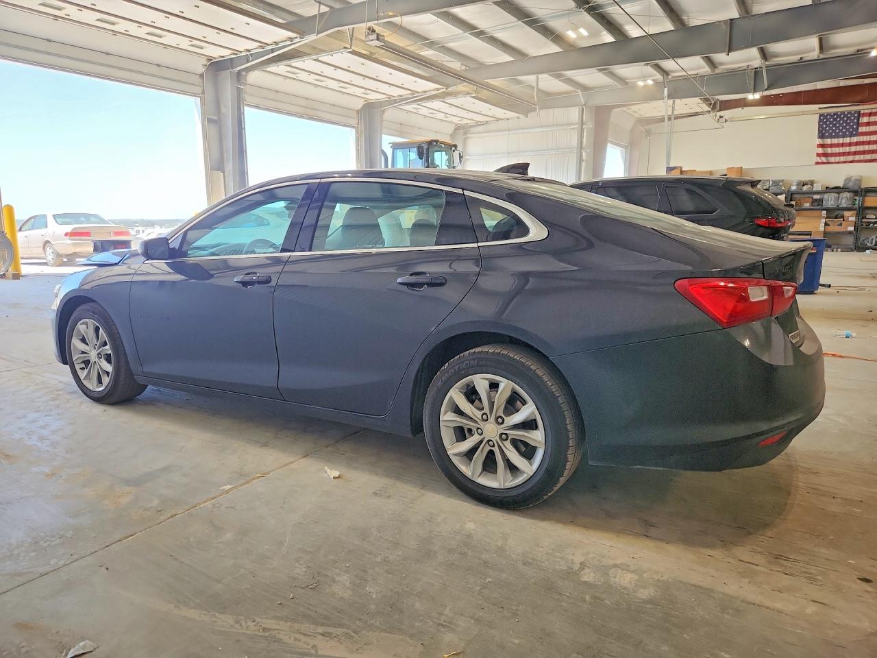 2023 CHEVROLET MALIBU LT — снимка 2