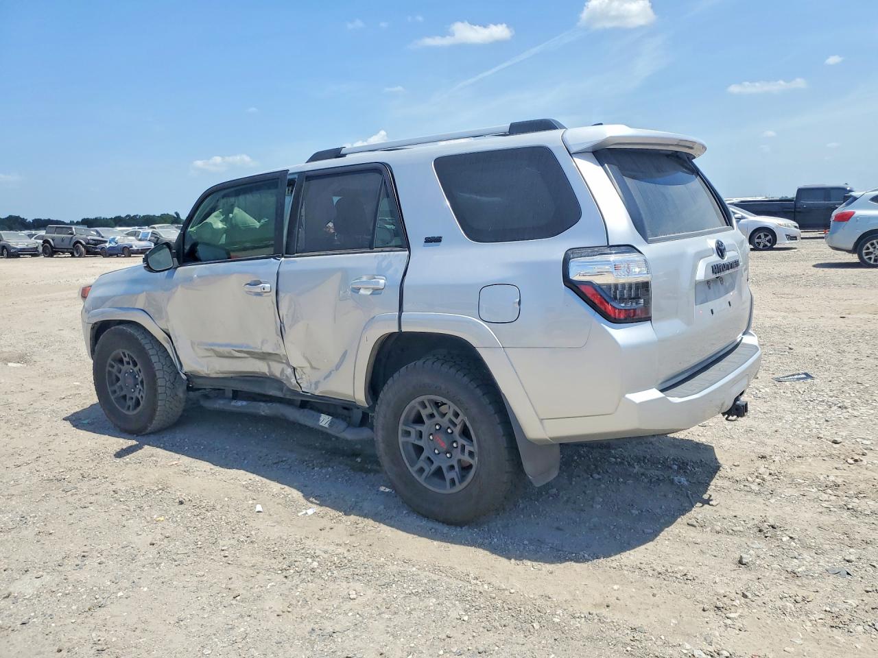 2023 TOYOTA 4RUNNER SR5 PREMIUM — снимка 2