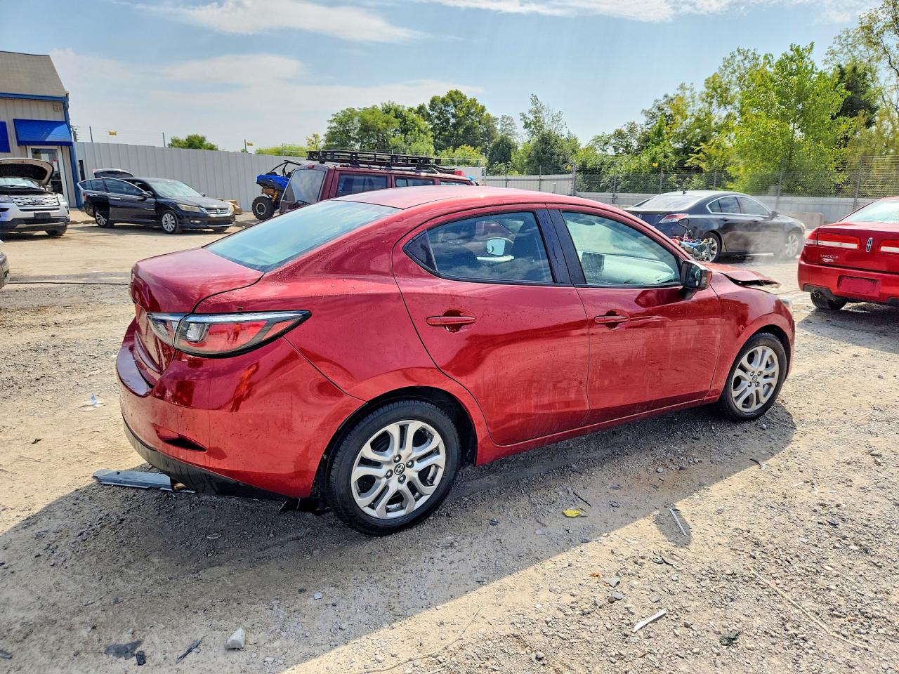 2017 TOYOTA YARIS IA BASE — снимка 3