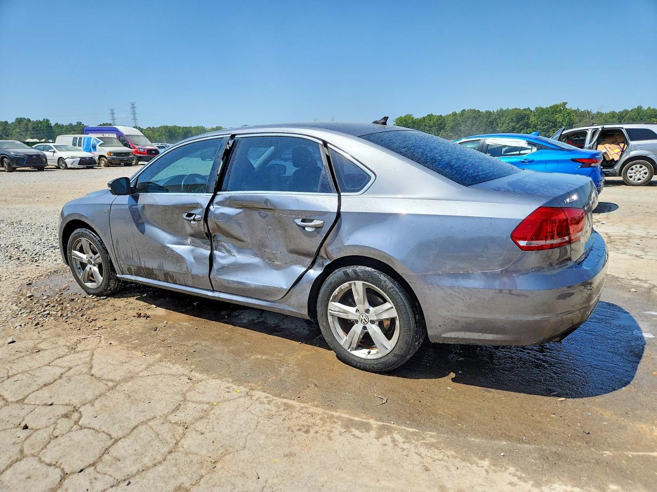 2015 VOLKSWAGEN PASSAT S — снимка 2