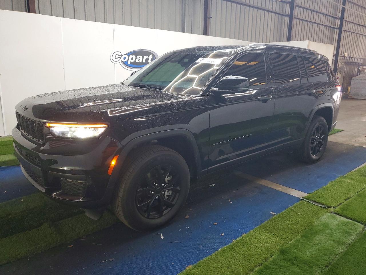 2025 JEEP GRAND CHEROKEE L LAREDO