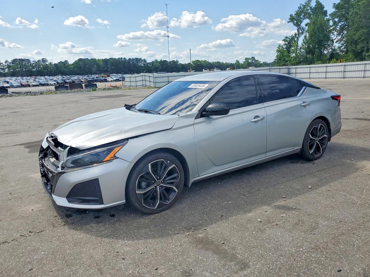 2024 NISSAN ALTIMA SR