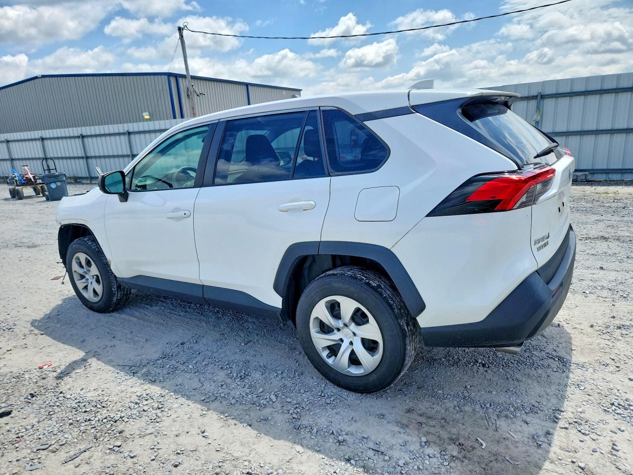 2023 TOYOTA RAV4 LE — снимка 2