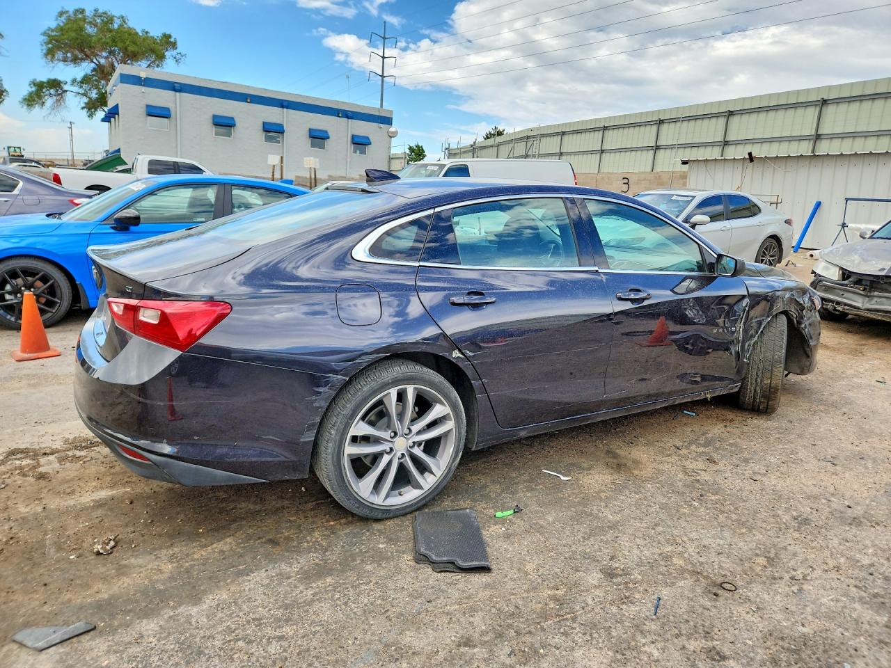 2023 CHEVROLET MALIBU LT — снимка 3