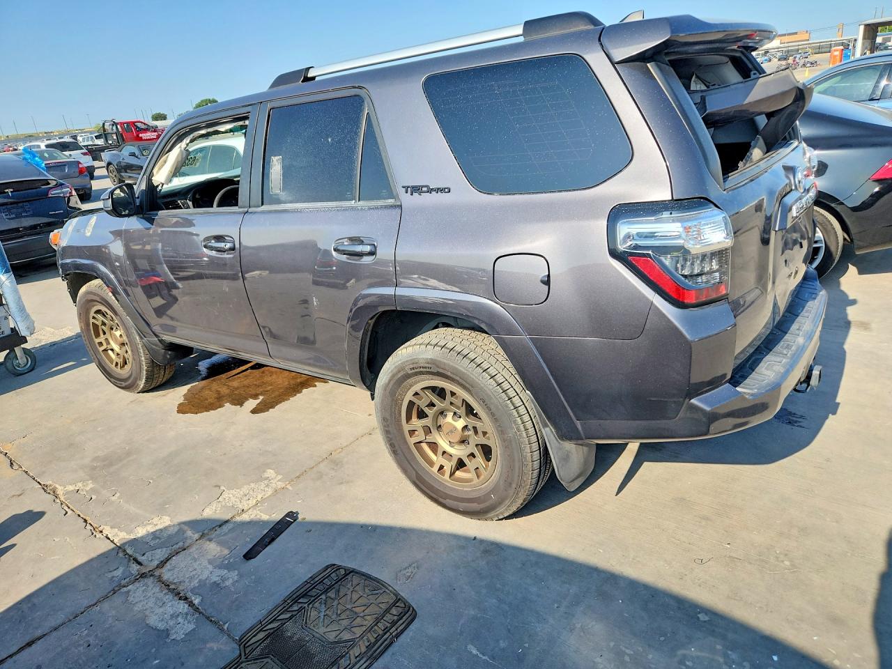 2021 TOYOTA 4RUNNER SR5 — снимка 2