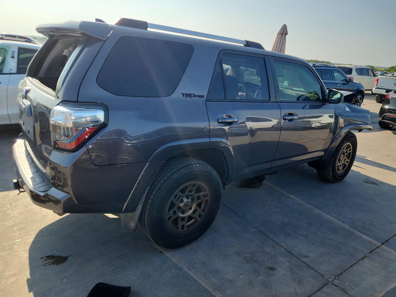 2021 TOYOTA 4RUNNER SR5 — снимка 3