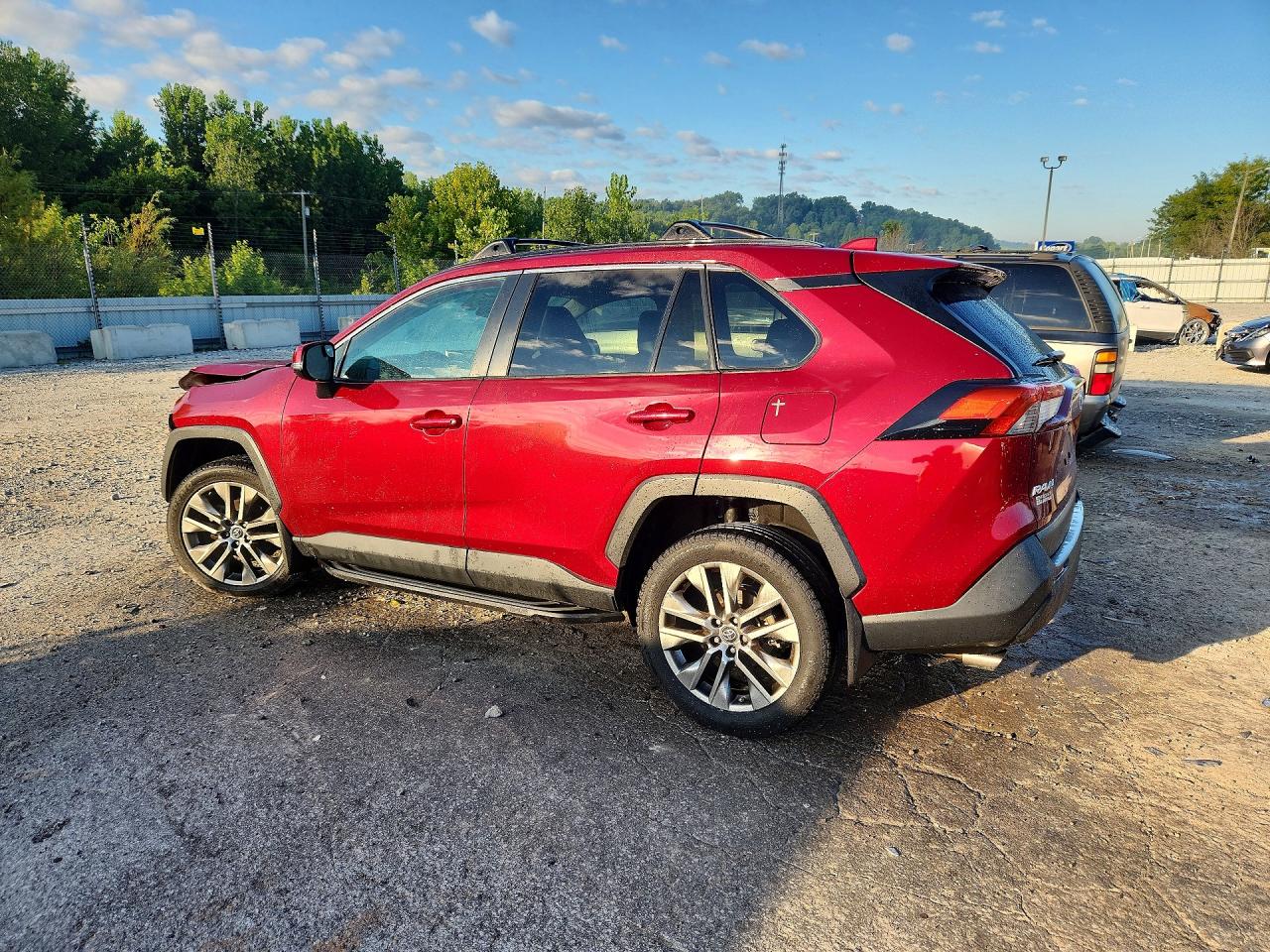 2019 TOYOTA RAV4 XLE PREMIUM — снимка 2
