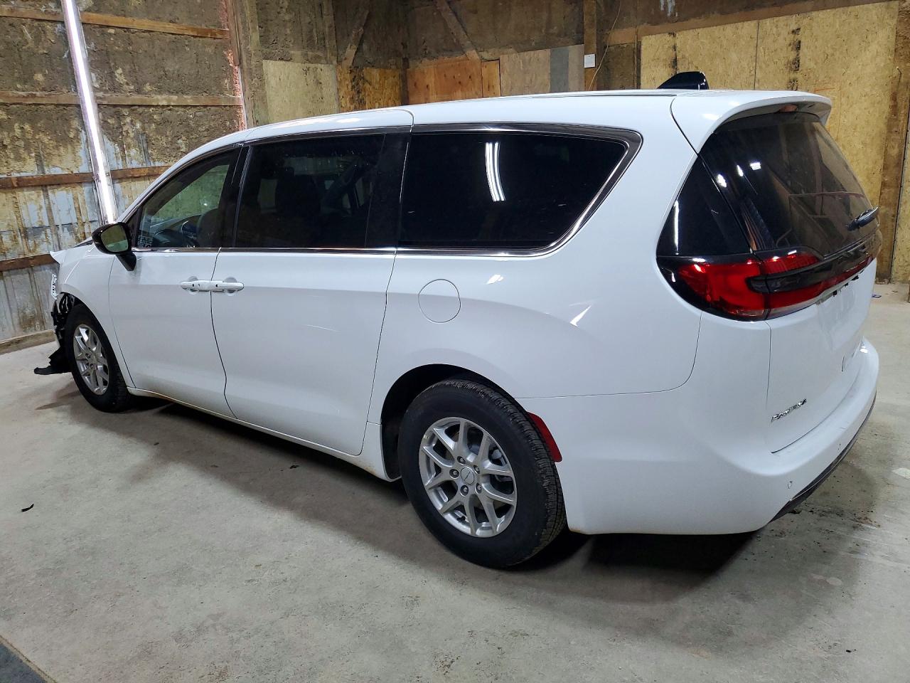 2027 CHRYSLER PACIFICA SELECT — снимка 2