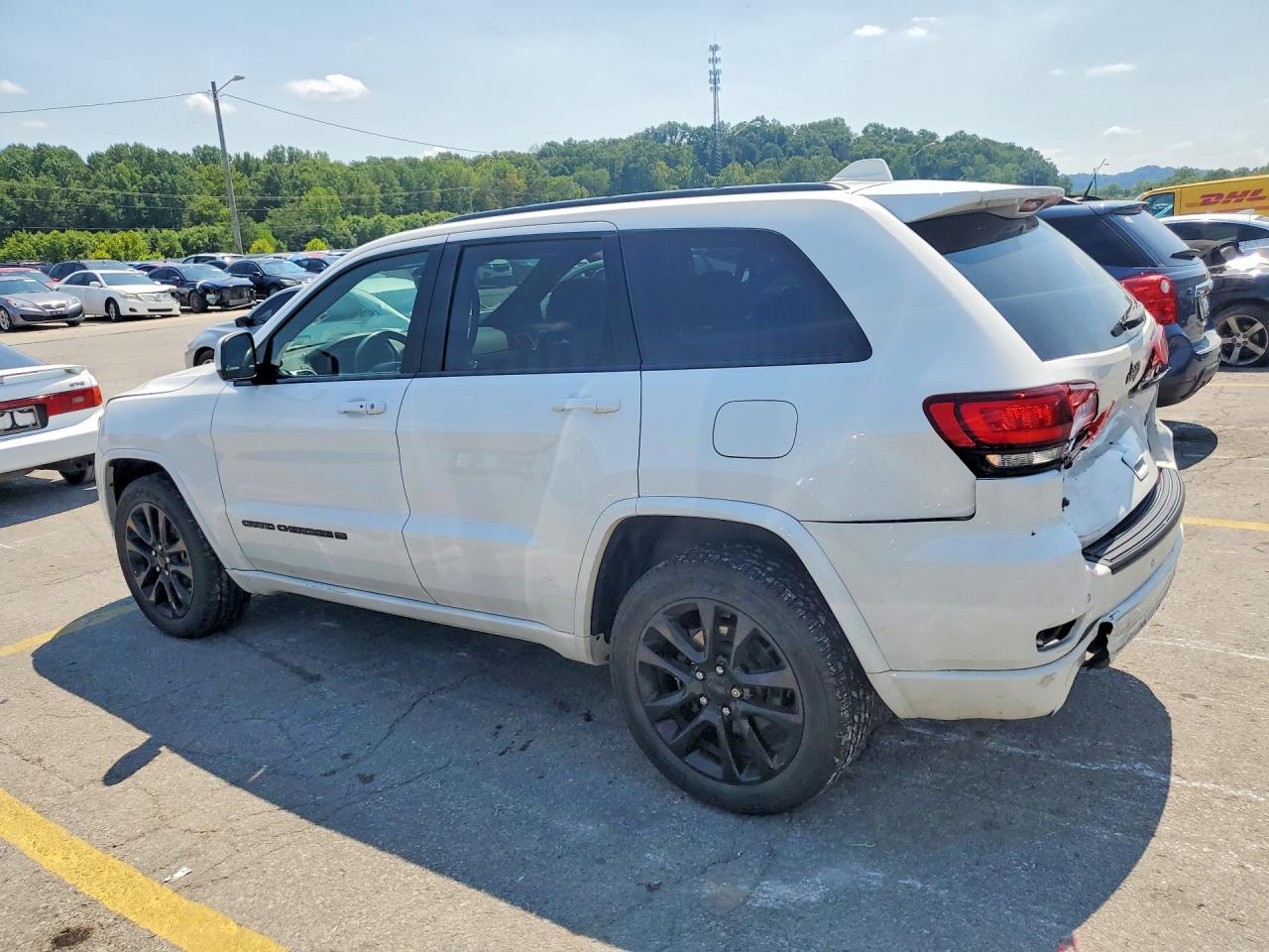 2022 JEEP GRAND CHEROKEE LAREDO E — снимка 2