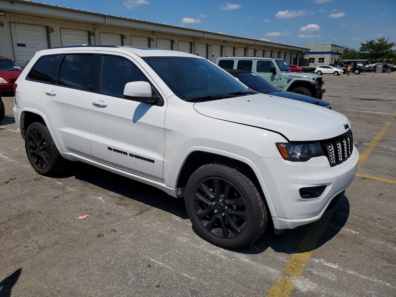 2022 JEEP GRAND CHEROKEE LAREDO E — снимка 4