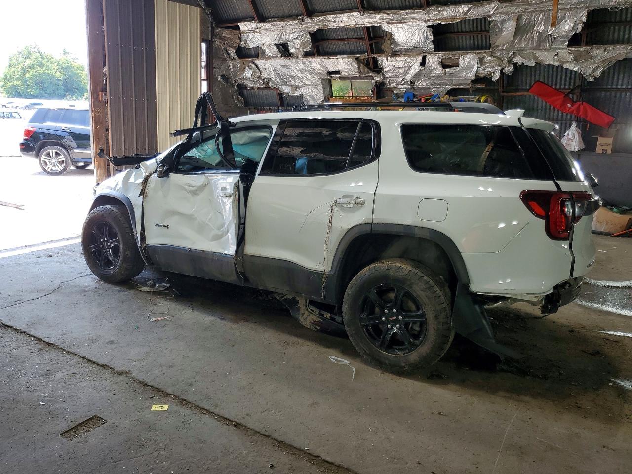 2022 GMC ACADIA AT4 — снимка 2