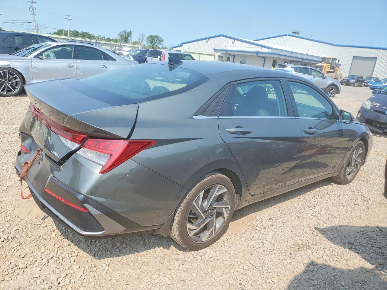 2026 HYUNDAI ELANTRA LIMITED — снимка 3