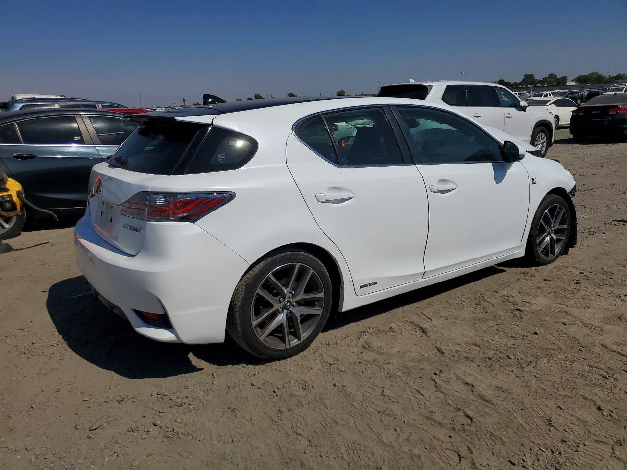 2016 LEXUS CT 200 — снимка 3