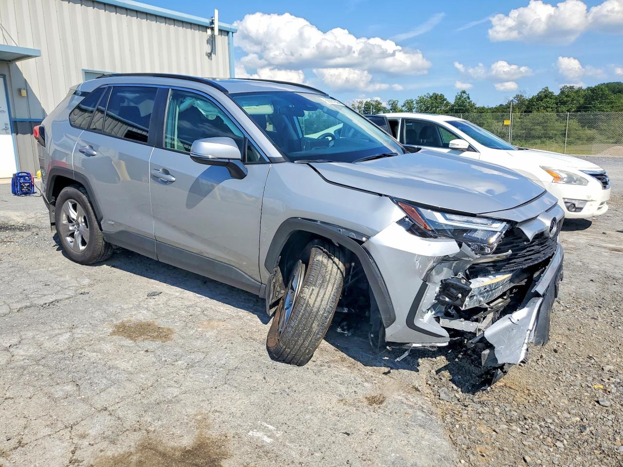 2024 TOYOTA RAV4 XLE — снимка 4