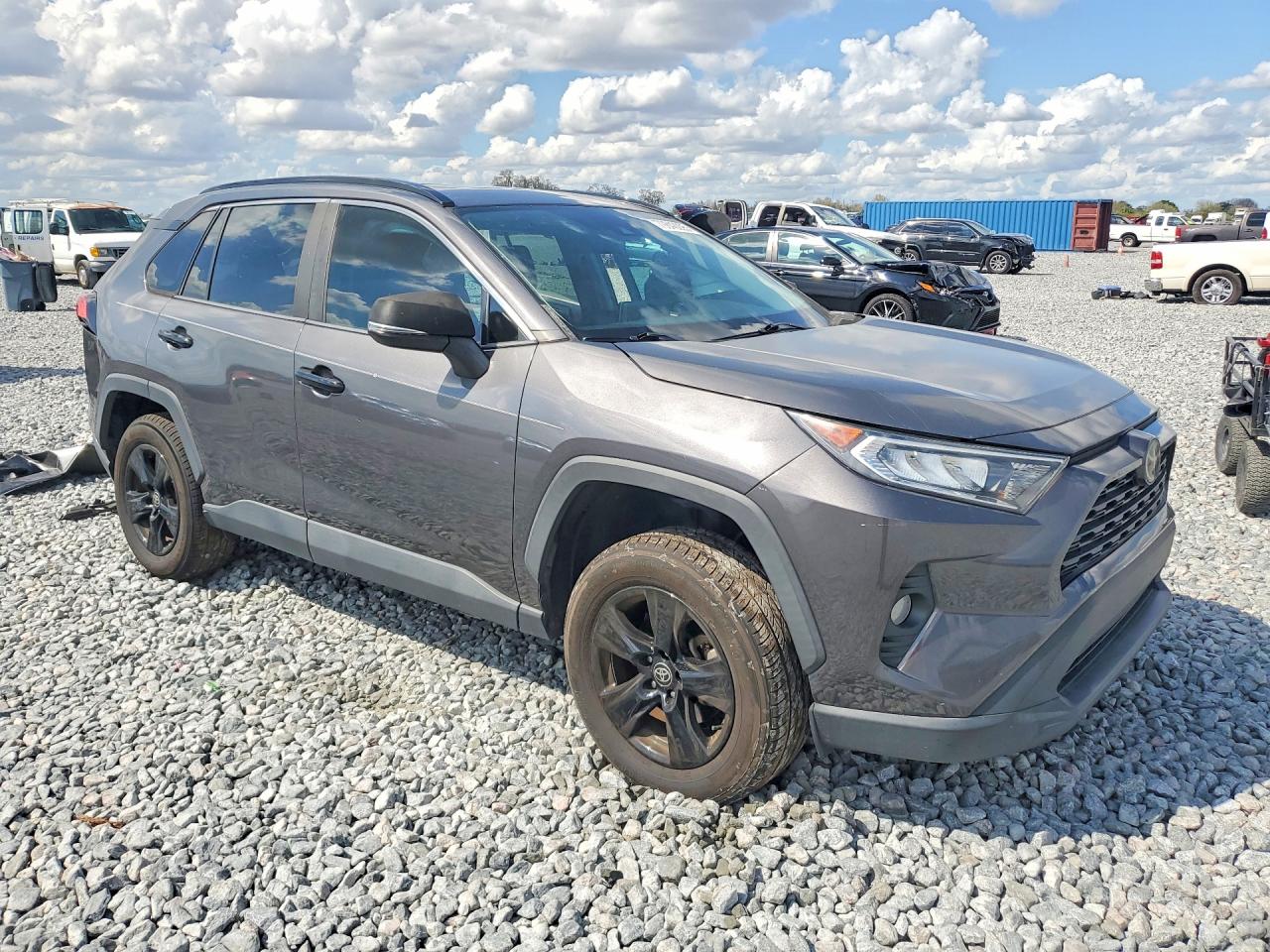 2021 TOYOTA RAV4 XLE — снимка 4