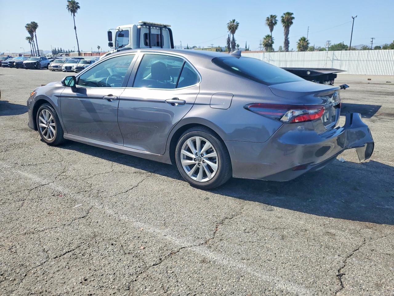 2023 TOYOTA CAMRY LE — снимка 2