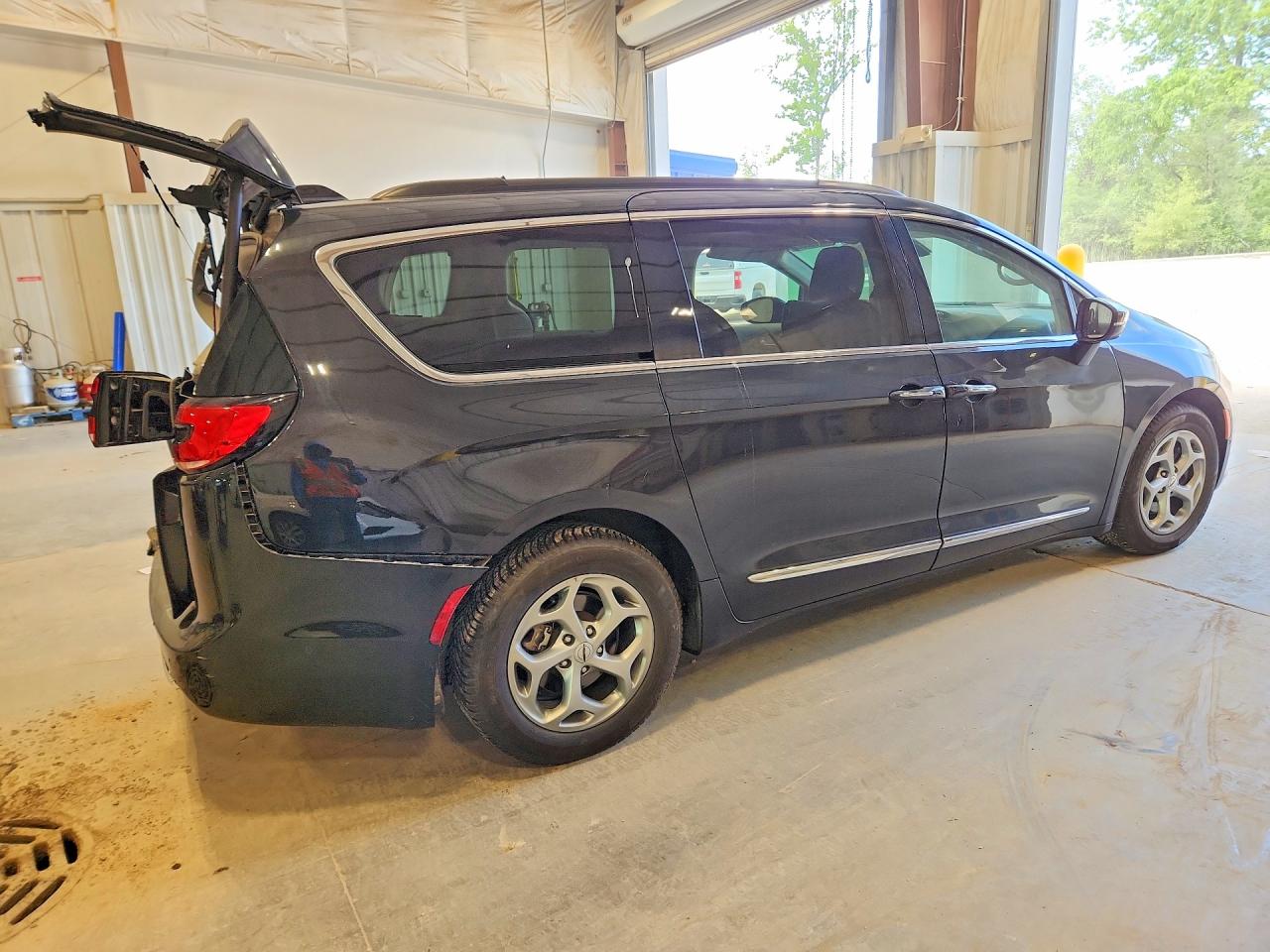 2022 CHRYSLER PACIFICA LIMITED — снимка 3