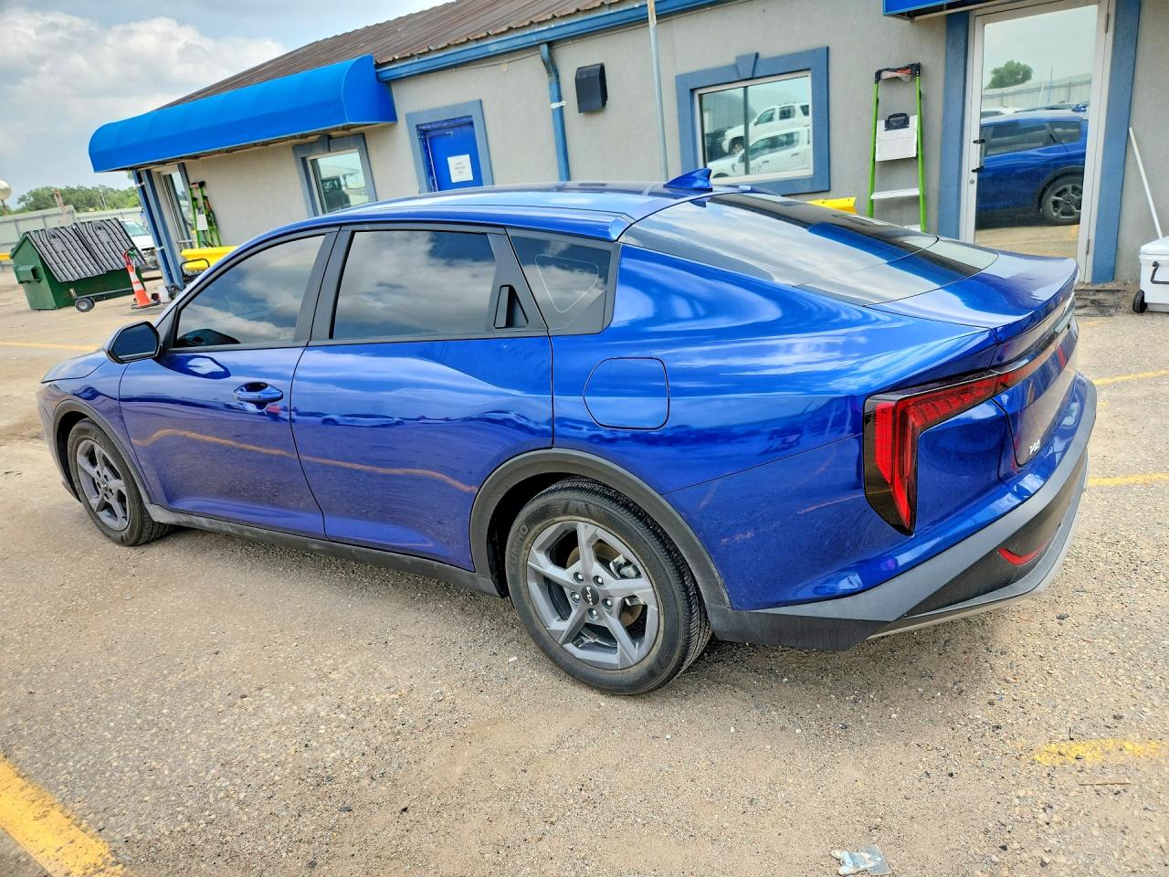 2025 KIA K4 LXS — снимка 2