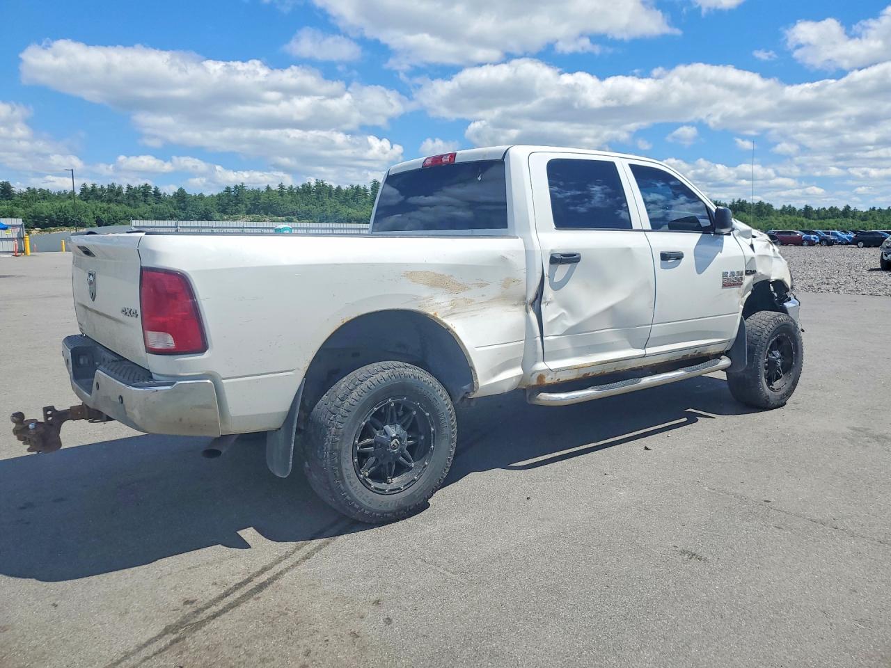 2015 RAM 2500 ST — снимка 3