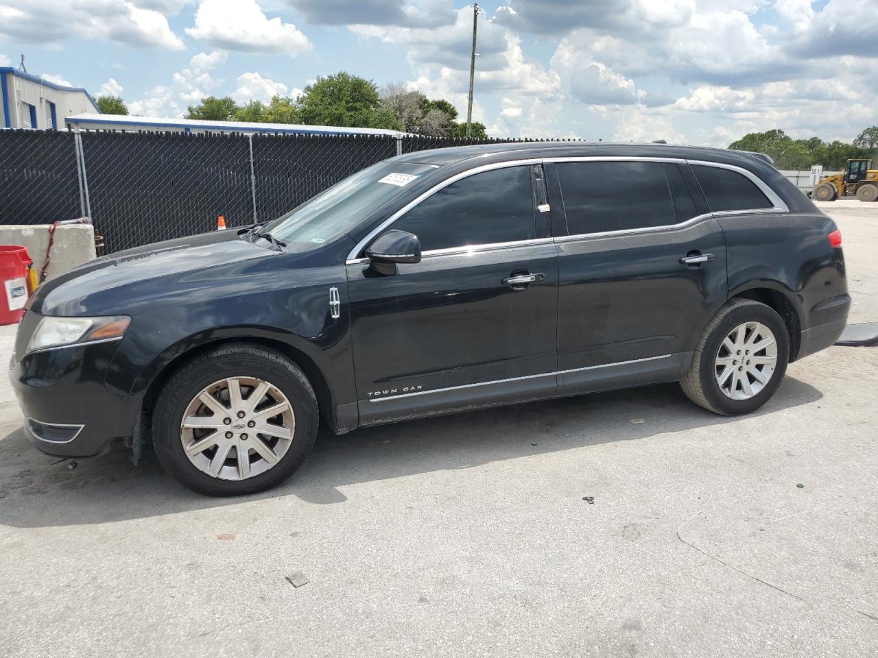 2015 LINCOLN MKT