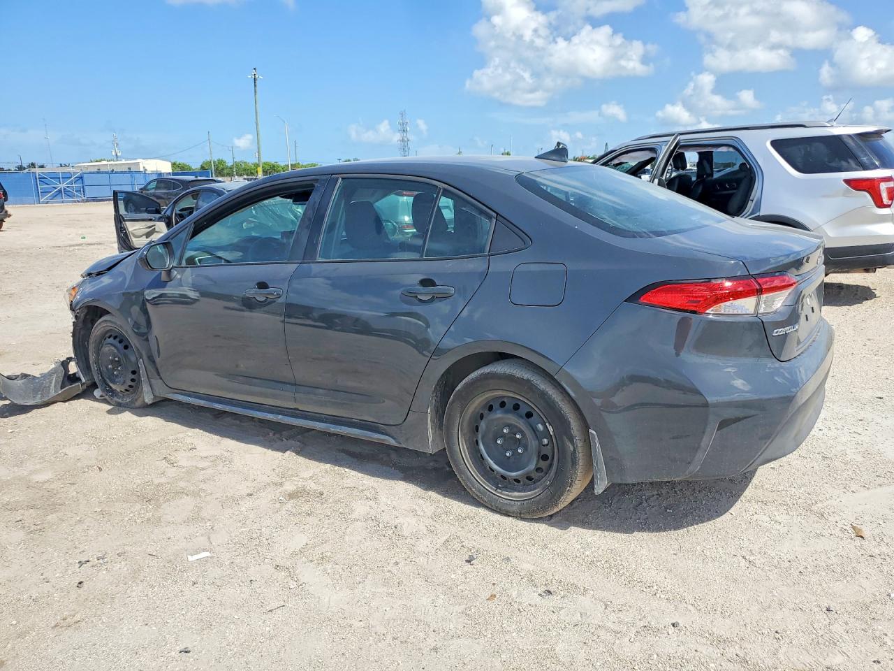 2025 TOYOTA COROLLA — снимка 2