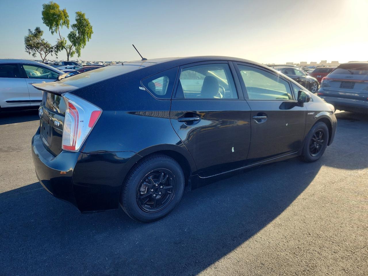 2015 TOYOTA PRIUS TWO — снимка 3