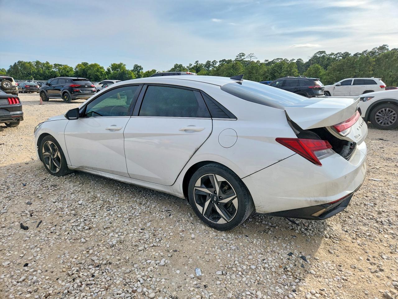 2021 HYUNDAI ELANTRA LIMITED — снимка 2