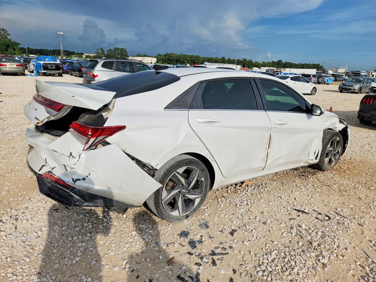 2021 HYUNDAI ELANTRA LIMITED — снимка 3
