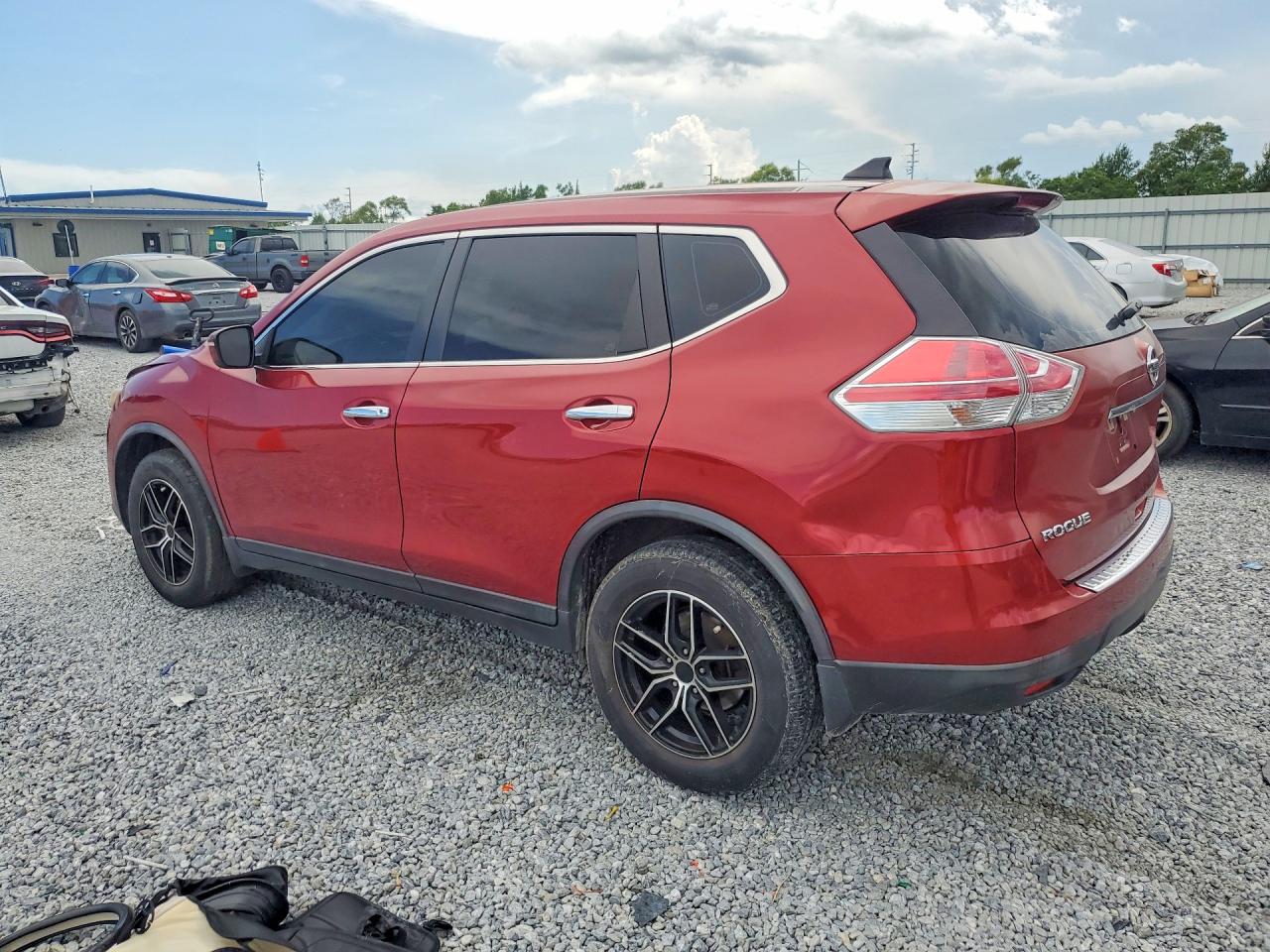 2015 NISSAN ROGUE S — снимка 2
