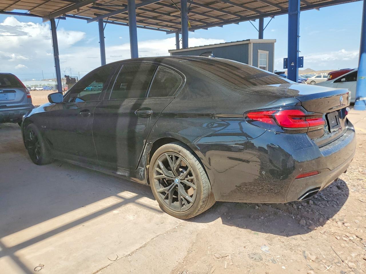 2022 BMW 530E — снимка 2