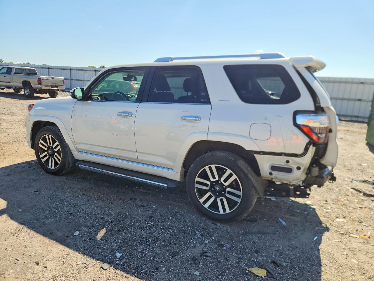 2023 TOYOTA 4RUNNER LIMITED — снимка 2