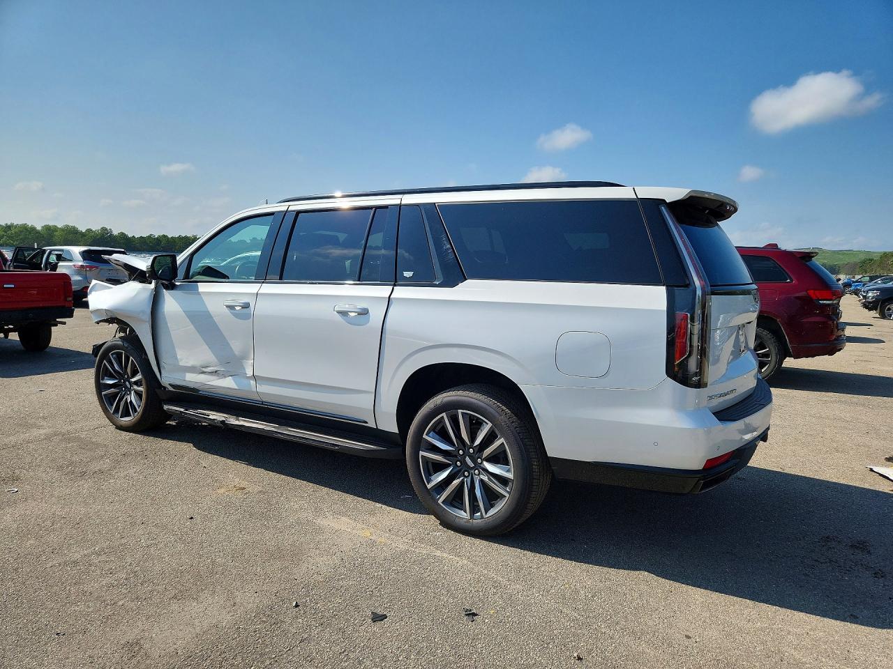 2021 CADILLAC ESCALADE ESV SPORT — снимка 2