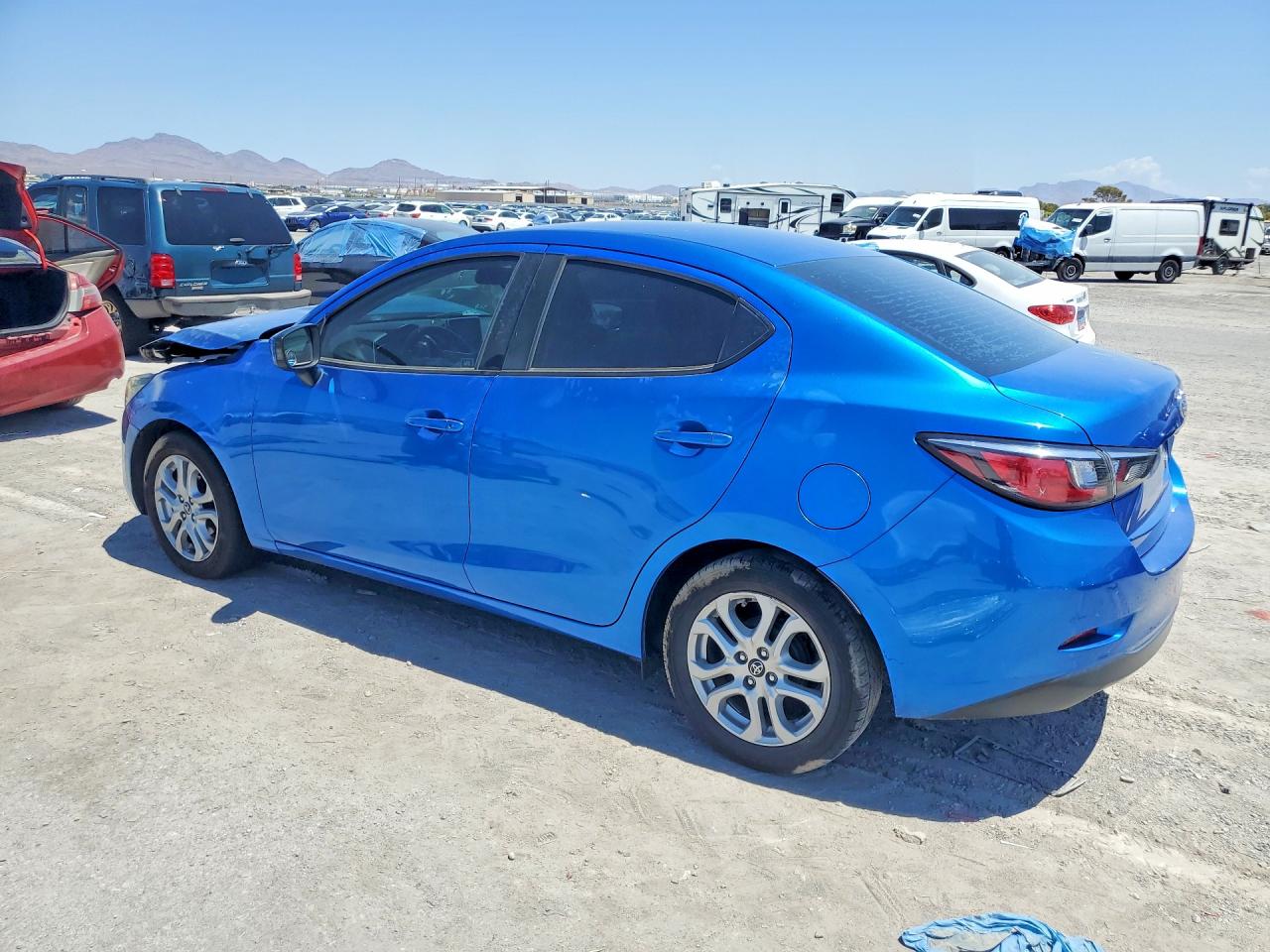 2017 TOYOTA YARIS IA BASE — снимка 2