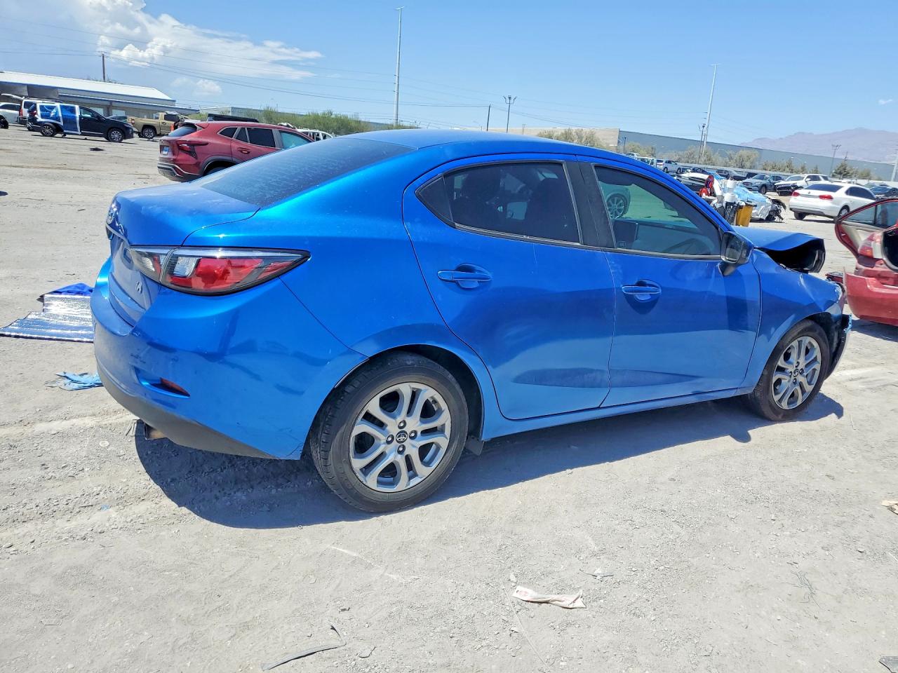 2017 TOYOTA YARIS IA BASE — снимка 3