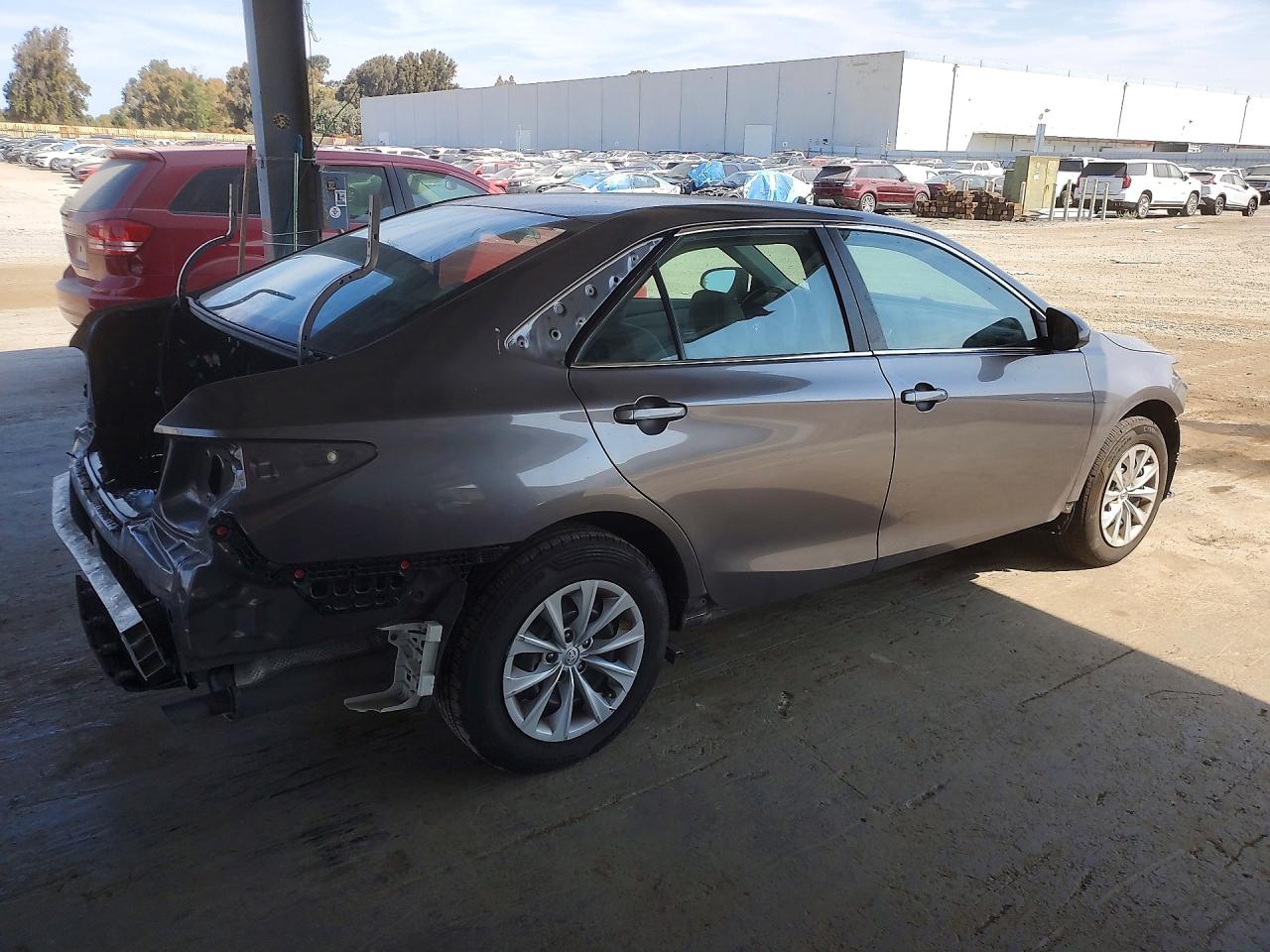2016 TOYOTA CAMRY LE — снимка 3