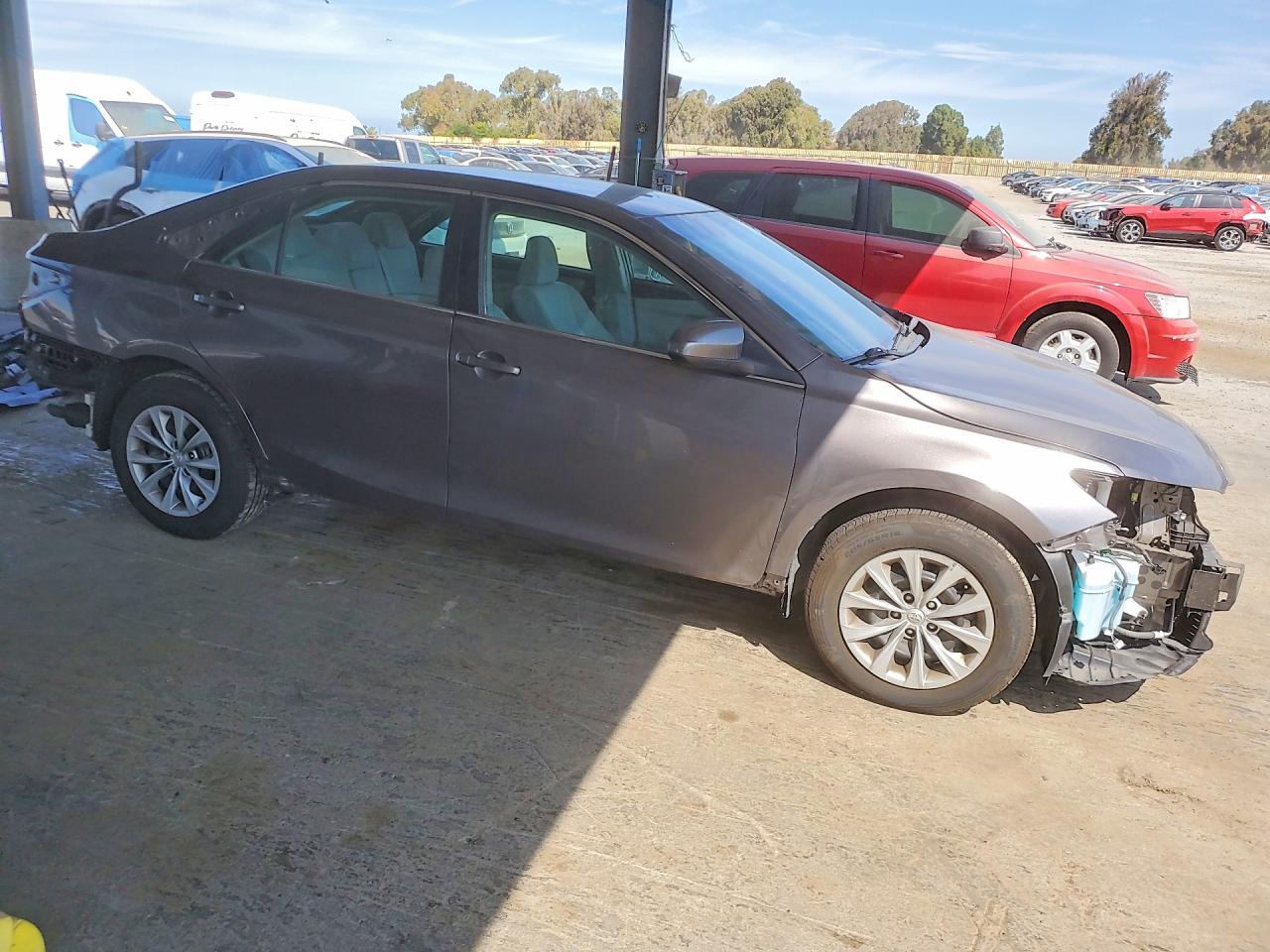 2016 TOYOTA CAMRY LE — снимка 4