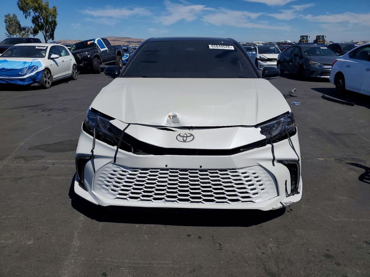 2025 TOYOTA CAMRY XSE — снимка 5